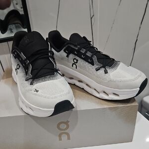 On Running Athletic Shoes Cloudtilt